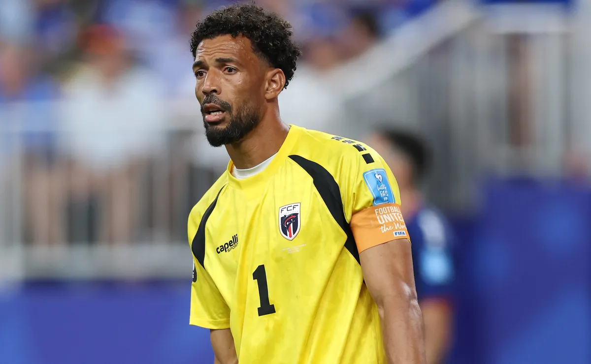 Emiliano Martínez e Vozinha têm números idênticos antes de Argentina x Cabo Verde