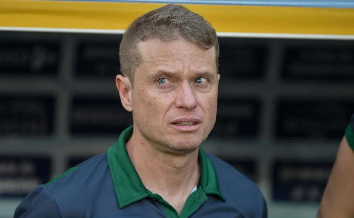 Fernando Seabra tem situação confirmada no Vasco e é o novo treinador da equipe cruzmaltina