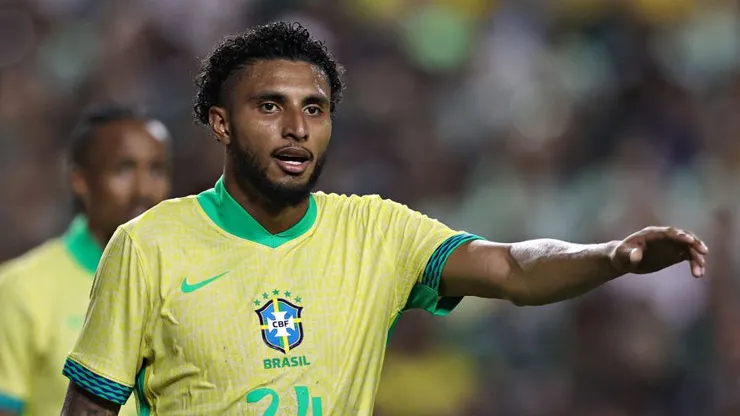 Éderson é um dos candidatos a ganhar a vaga de Lucas Paquetá - (Photo by Omar Vega/Getty Images)