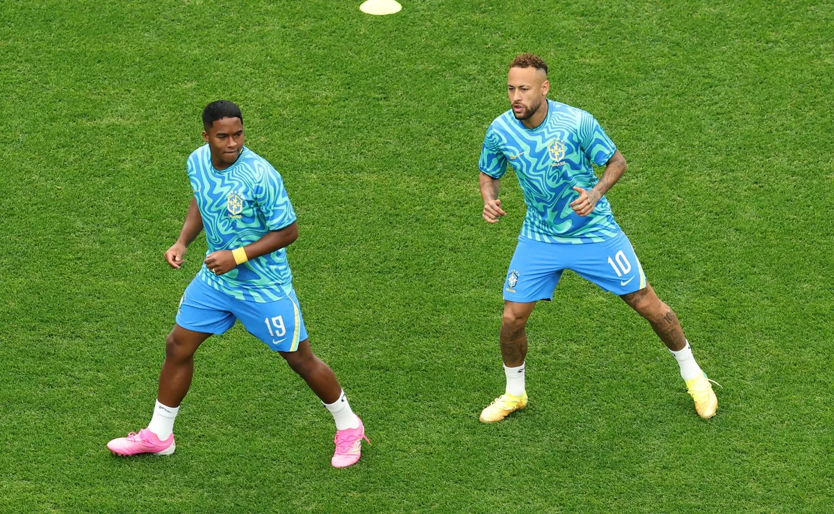 Endrick revela detalhes de sua relação com Neymar na Seleção Brasileira: “Extrair o máximo”
