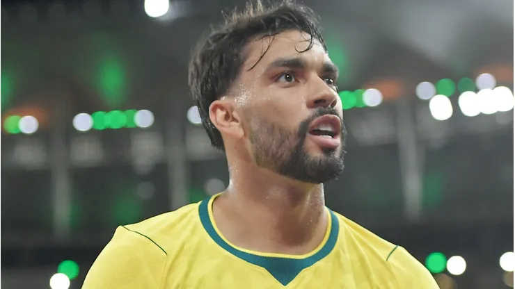 Lucas Paquetá em campo pela Seleção.