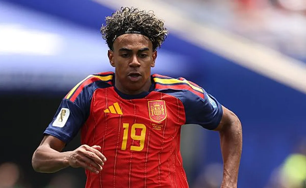 Yamal tem boa atuação, mas não brilha e passa em branco em Espanha x Áustria pela Copa do Mundo