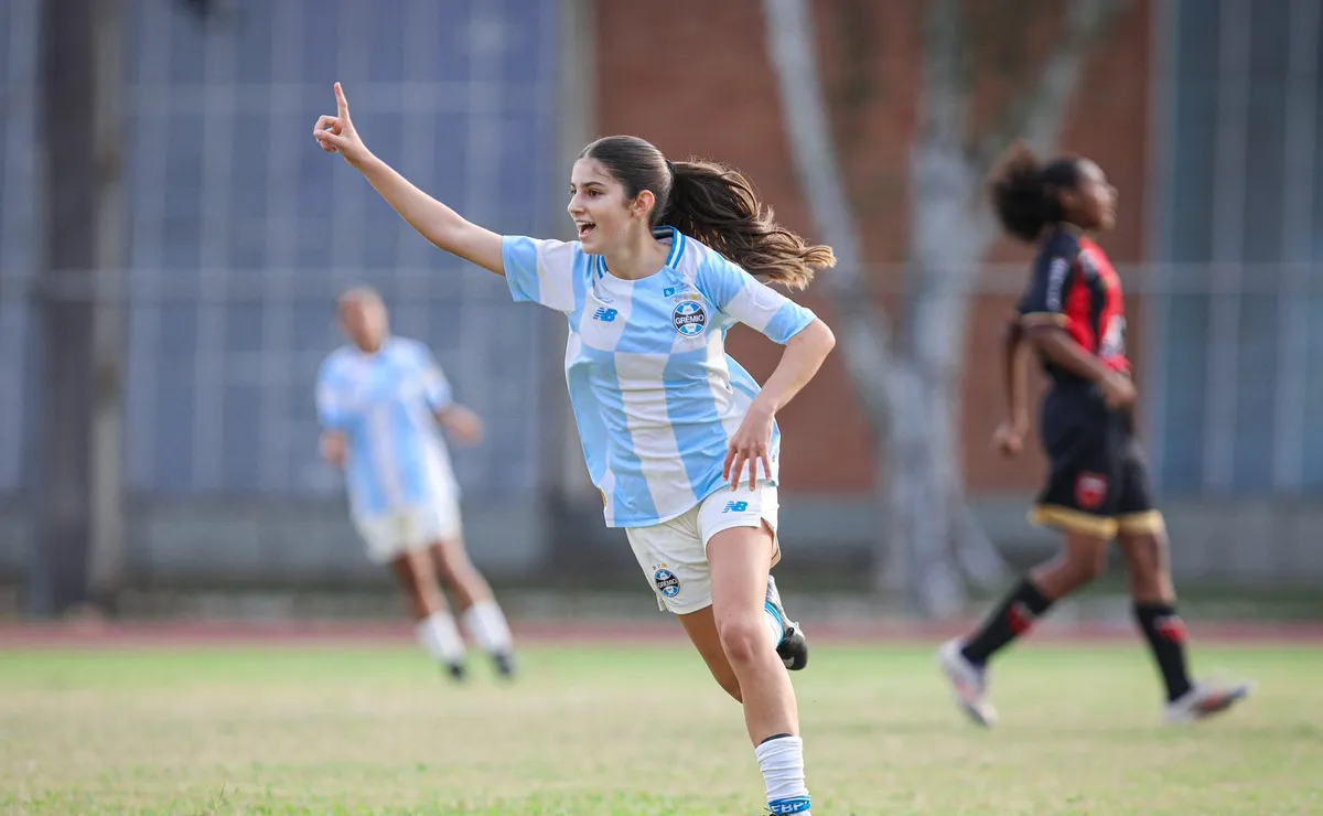Grêmio e Internacional iniciam disputa pelo título do Gaúcho Feminino Sub-15 nesta sexta