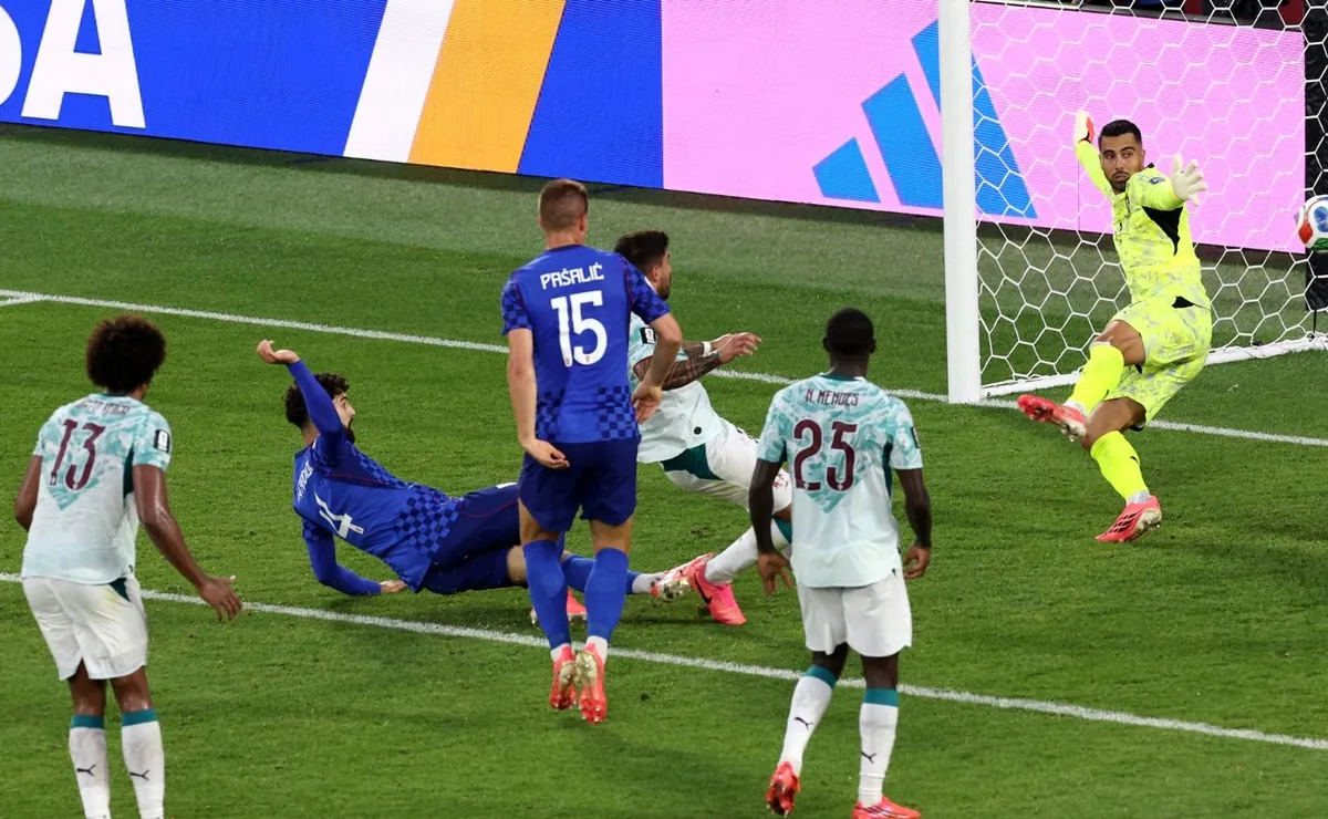 Gol anulado em Portugal x Croácia na Copa do Mundo teve chip na bola revelando toque