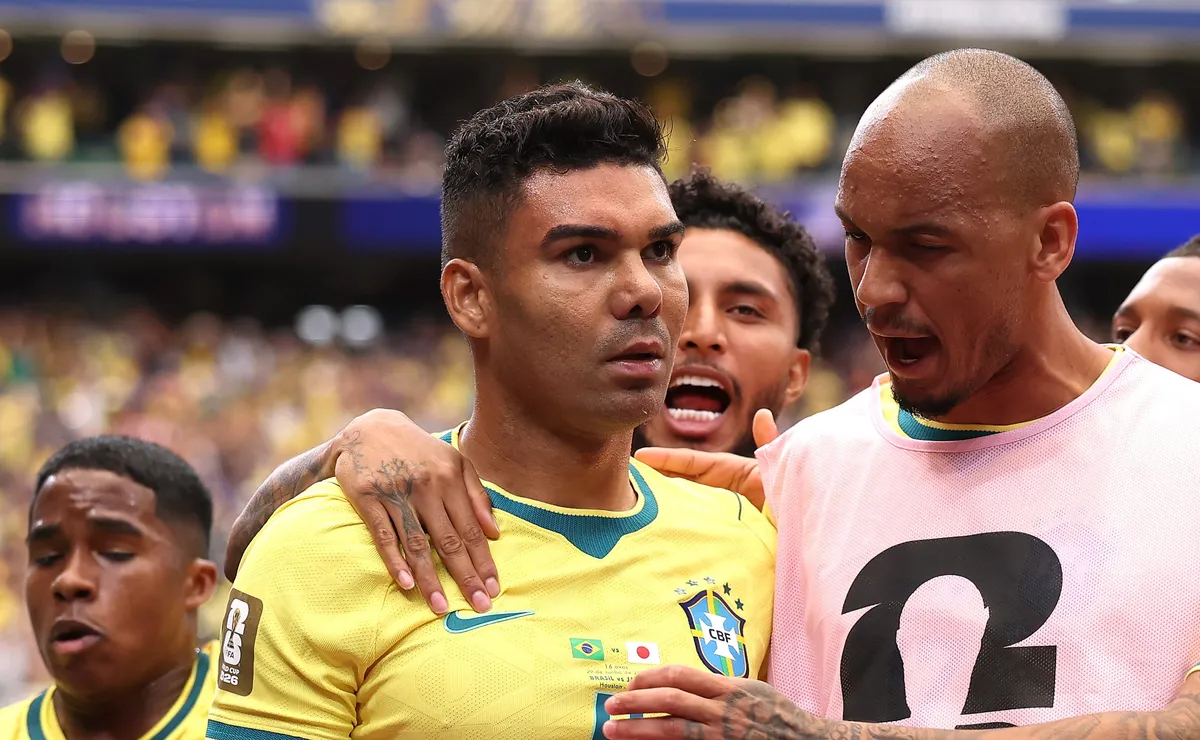 Casemiro supera atacantes e aparece no pódio dos artilheiros da Seleção Brasileira na ‘Era Ancelotti’