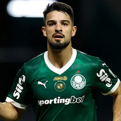 Flaco López treina no Palmeiras após disputar a Copa do Mundo