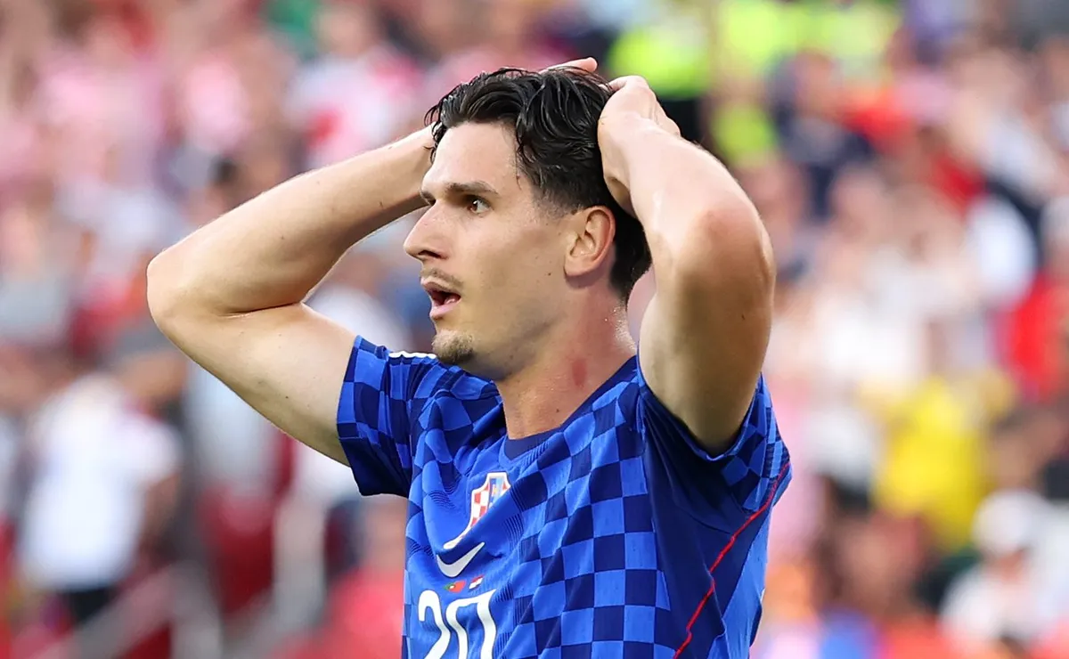 Matanovic admite toque na bola em lance polêmico de Portugal x Croácia na Copa do Mundo