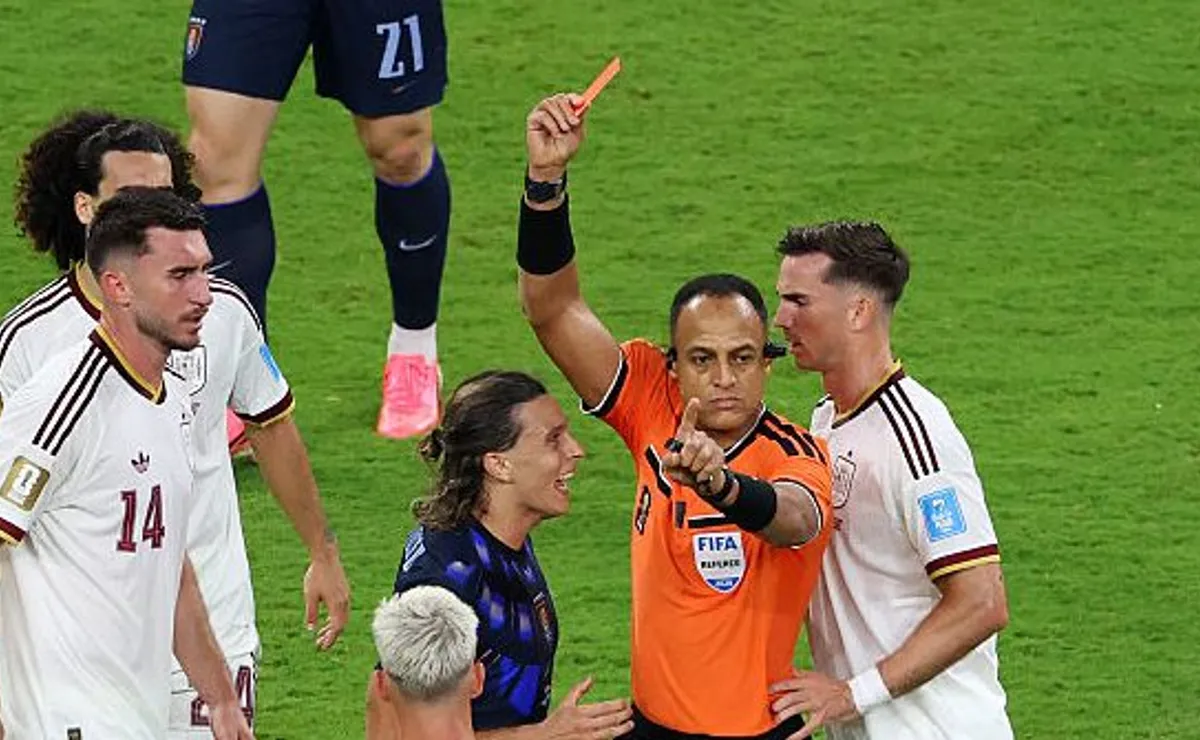 Brasil x Noruega: Fifa anuncia árbitro marcado por polêmica em duelo do Uruguai x Espanha