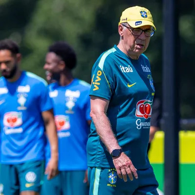 Ancelotti ainda não definiu o substituto de Paquetá na seleção