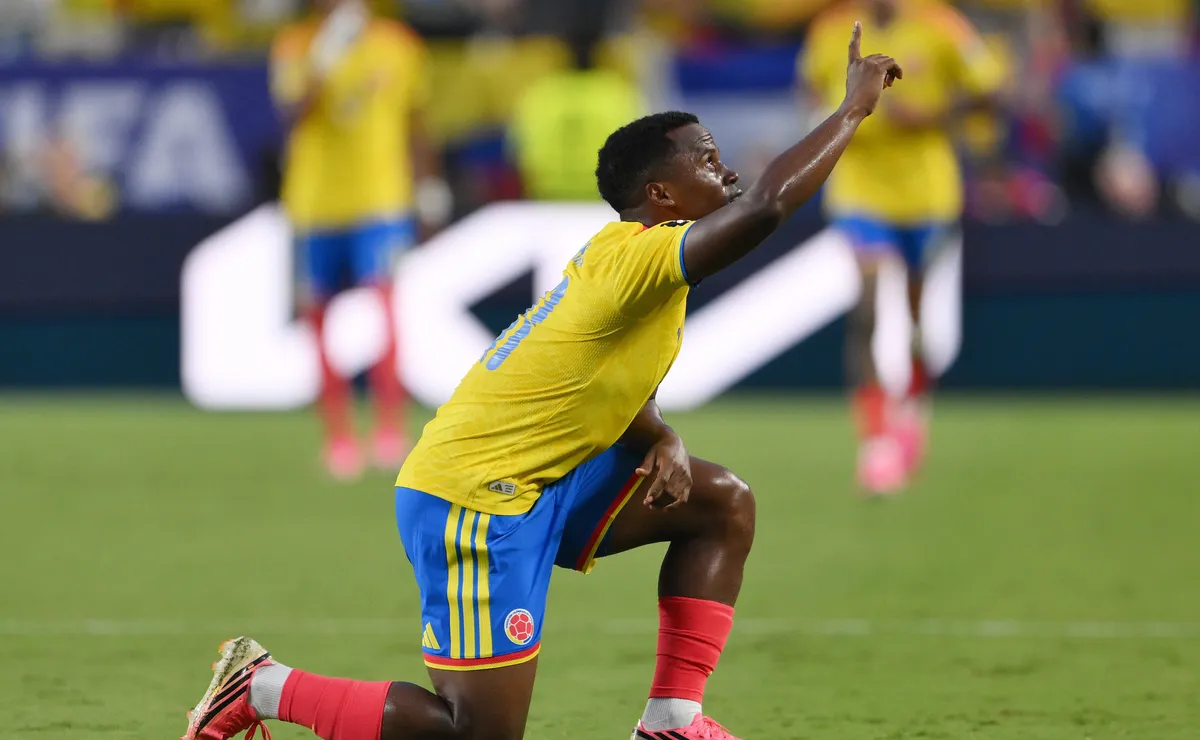 Jhon Arias brilha, marca belo gol e conduz vitória da Colômbia contra Gana pela Copa do Mundo