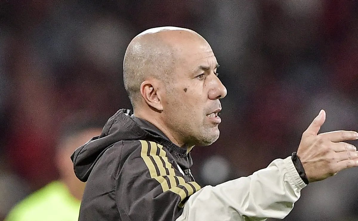 Leonardo Jardim comenta empate contra o River Plate pela intertemporada e alerta: “Erramos”