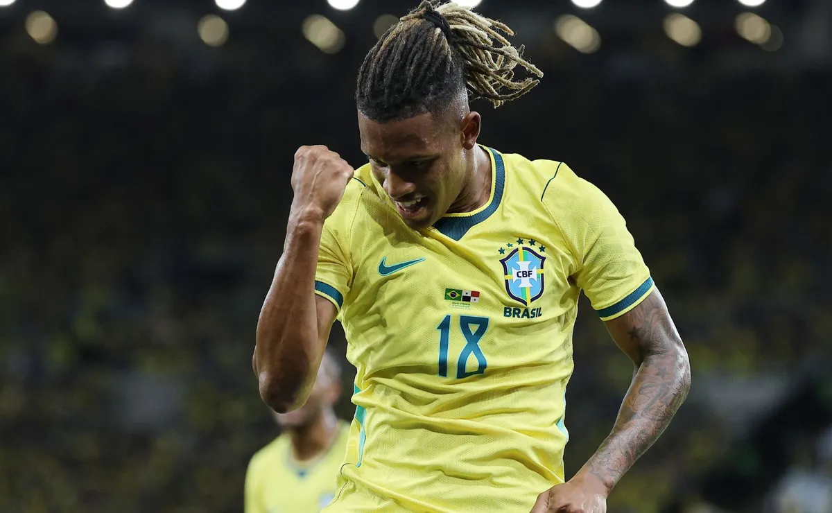 Danilo vive expectativa de recolocar o Botafogo entre os titulares da Seleção em Copas