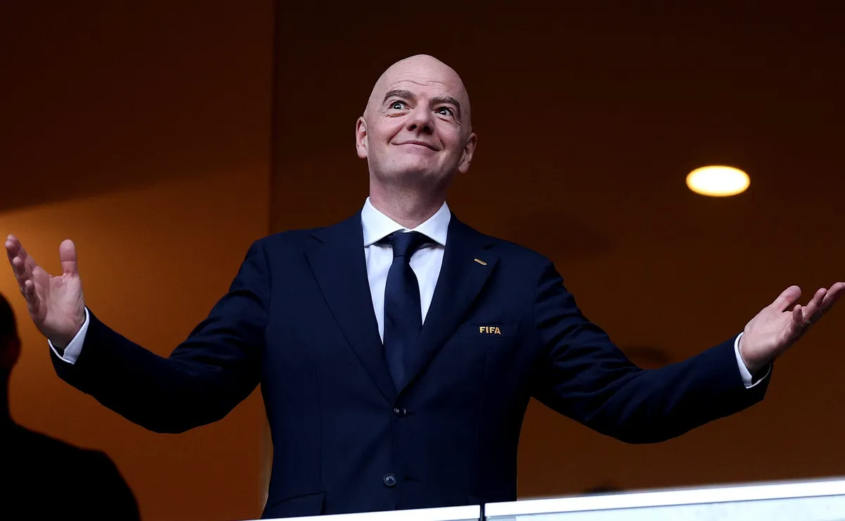 Gianni Infantino, presidente da FIFA, afirma que ‘sofreu’ durante momentos de dificuldade da Argentina