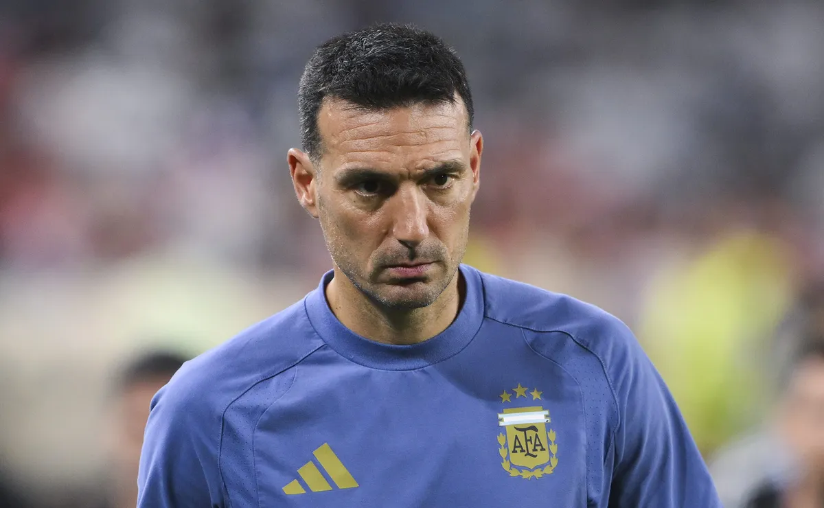 Scaloni elogia Cabo Verde após jogo duro e classificação da Argentina: “Grande equipe”