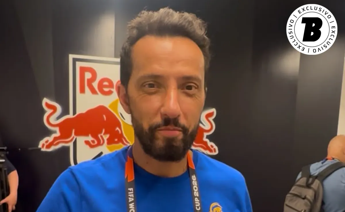 Vídeo: Nenê exalta Carlo Ancelotti e revela admiração pelo técnico da Seleção Brasileira