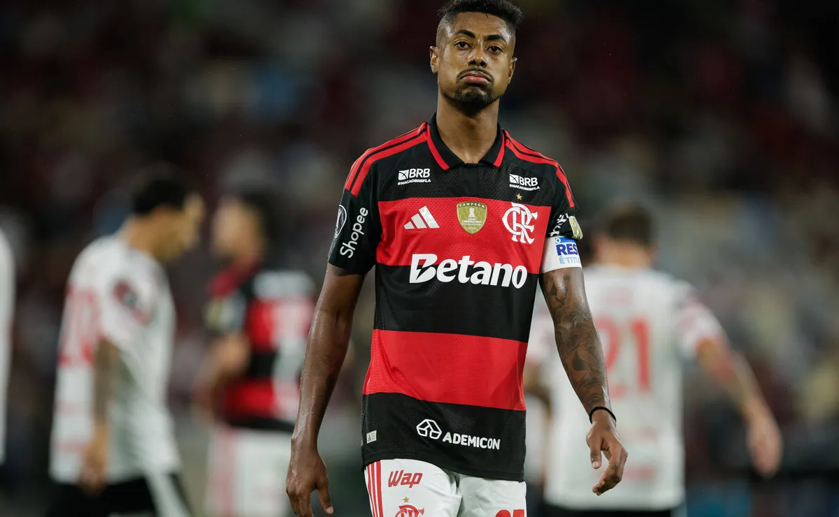 Flamengo repudia ataques racistas contra Bruno Henrique após amistoso com o River Plate