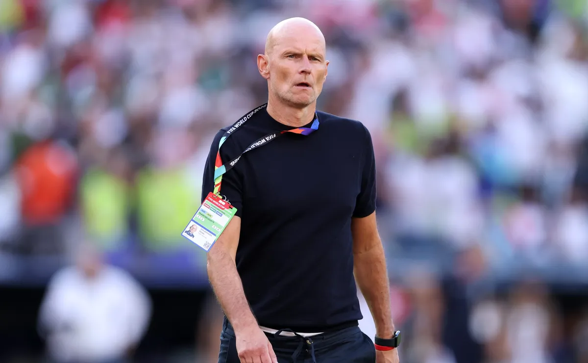 Stale Solbakken avalia momento de Vinicius Júnior e se há preocupação para Brasil x Noruega
