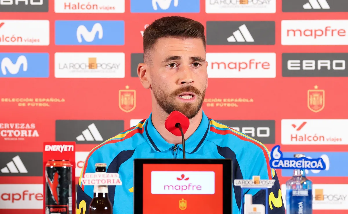 Unai Simón elogia Cristiano Ronaldo, mas destaca que o camisa 7 não “tem mais o ritmo de antes”