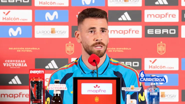 Unai Simón em coletiva de imprensa. Photo by Florencia Tan Jun/Getty Images