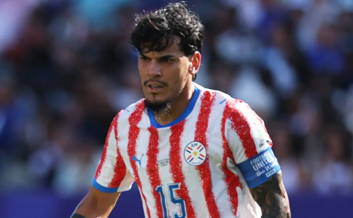 Gustavo Gómez tem atuação consistente na eliminação do Paraguai para a França pela Copa do Mundo FIFA