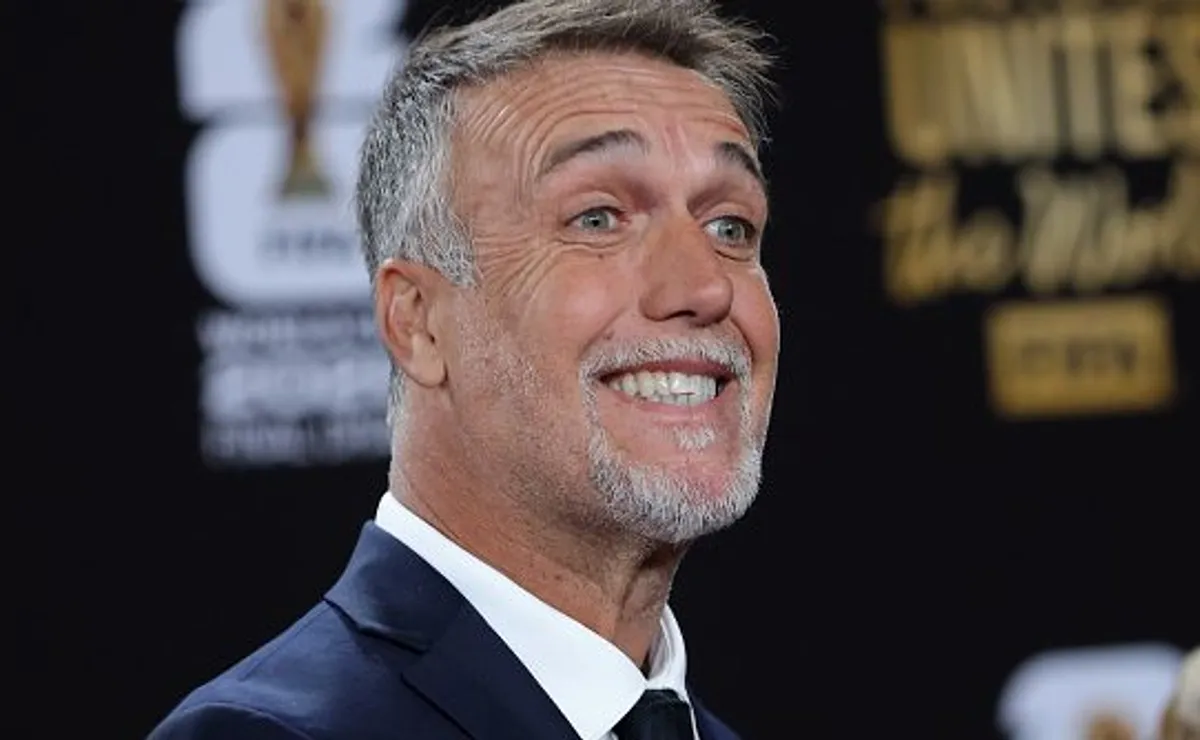 Batistuta admite que teve conversas com o Flamengo no fim de sua carreira: “Me doía tudo, estava velho”