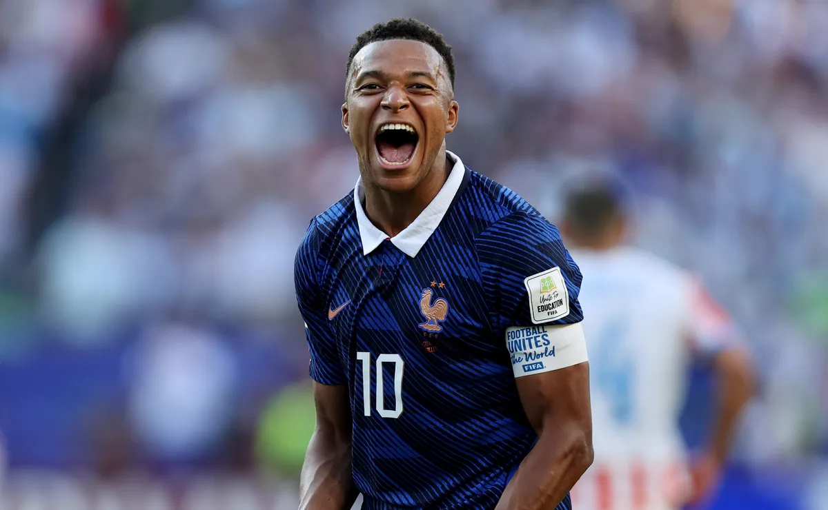 Mbappé manda recado ao Paraguai após jogo quente diante da Seleção Francesa