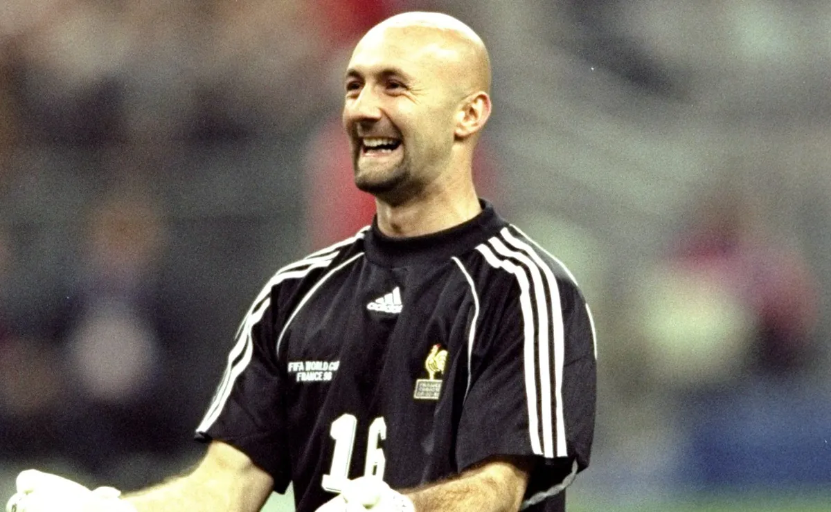 Fabien Barthez liderou a defesa da França na conquista do primeiro título da Copa do Mundo