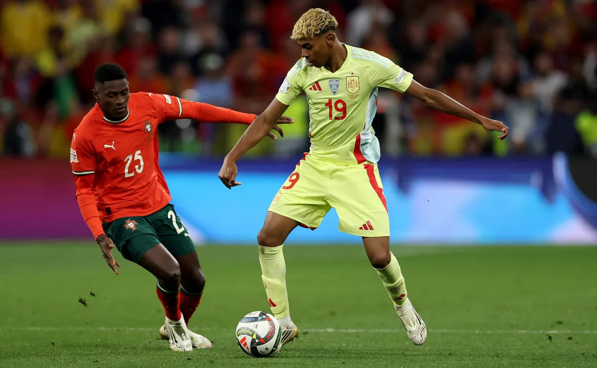 Nuno Mendes demonstra empolgação para enfrentar Yamal em Portugal x Espanha pela Copa do Mundo