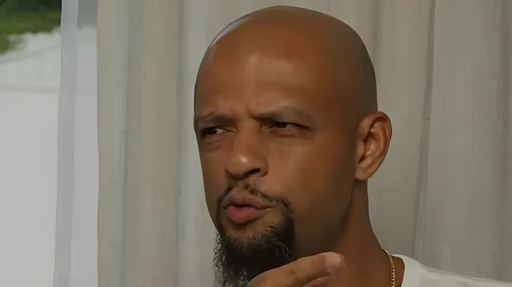 Felipe Melo sugeriu entrada de Neymar no time titular - Foto: Reprodução/YouTube Romário TV