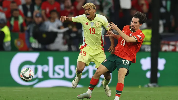 Portugal x Espanha. (Photo by Alexander Hassenstein/Getty Images)