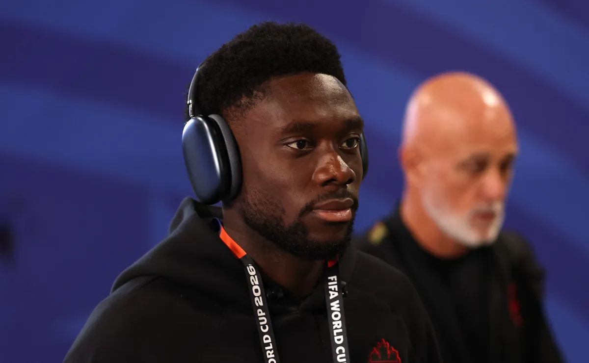 Alphonso Davies desabafa após eliminação do Canadá na Copa e admite que pediu para não jogar