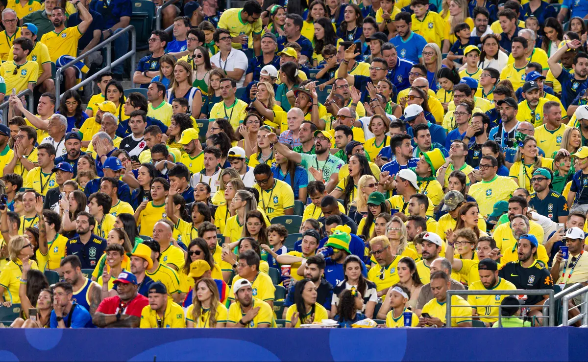 Torcida brasileira demonstra confiança nas redes sociais para duelo contra a Noruega nas oitavas