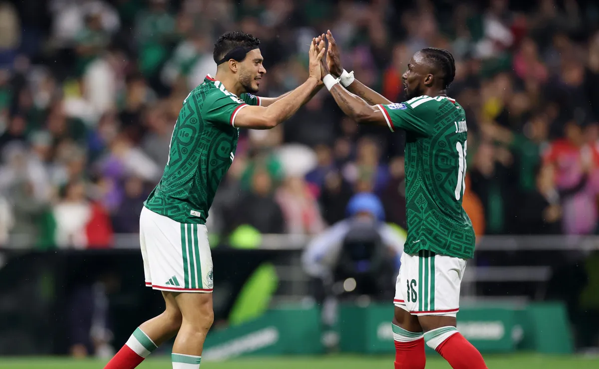 Sem desfalques, México mantém força máxima para encarar a Inglaterra nas oitavas da Copa