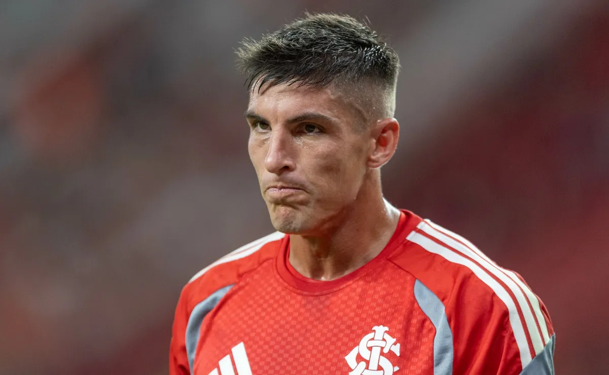 Rochet e Félix Torres têm data definida para o retorno aos treinos do Internacional após Copa do Mundo