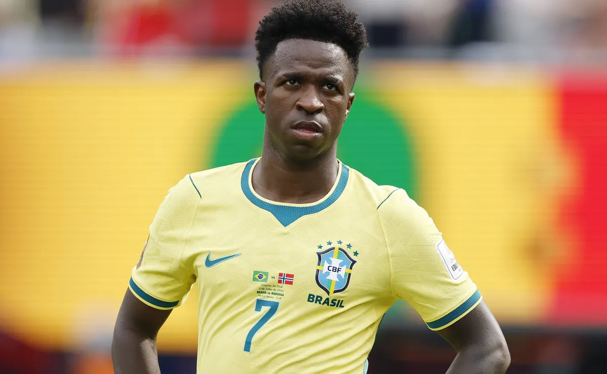 Vinicius Júnior é participativo, mas não faz a diferença para o Brasil contra a Noruega na Copa do Mundo