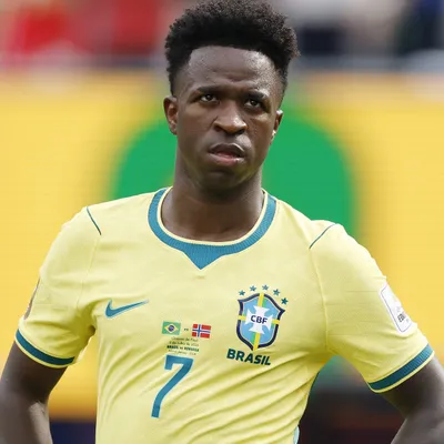 Vini Jr. tem atuação discreta em eliminação do Brasil