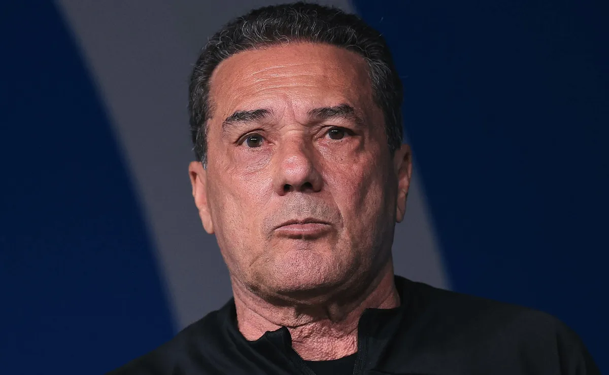 Luxemburgo detona Ancelotti e defende Neymar após eliminação do Brasil para Noruega