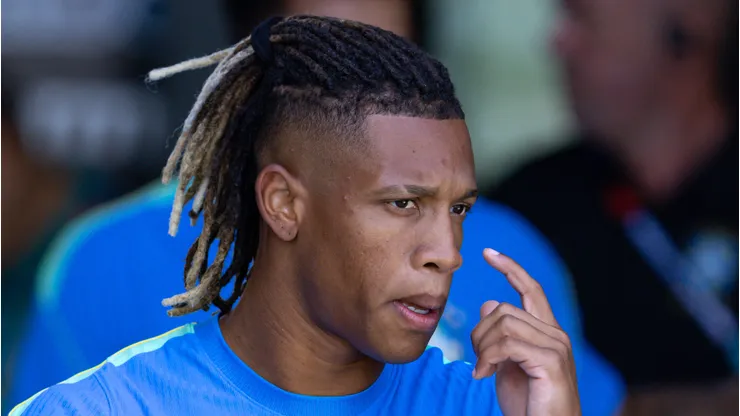 - Danilo Santos jogador do Selecao Brasileira durante treino no Centro de Treinamento CT Columbia Park.