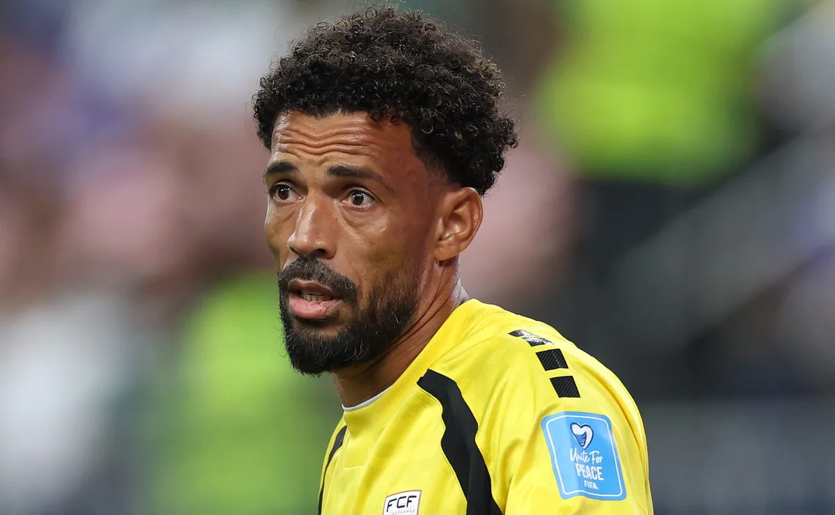 Vozinha, goleiro de Cabo Verde, recusa proposta oficial para jogar na Série B do Brasileirão pelo Avaí