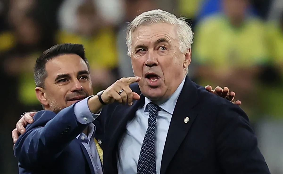 Carlo Ancelotti não será demitido após eliminação do Brasil na Copa do Mundo, garante Rodrigo Caetano