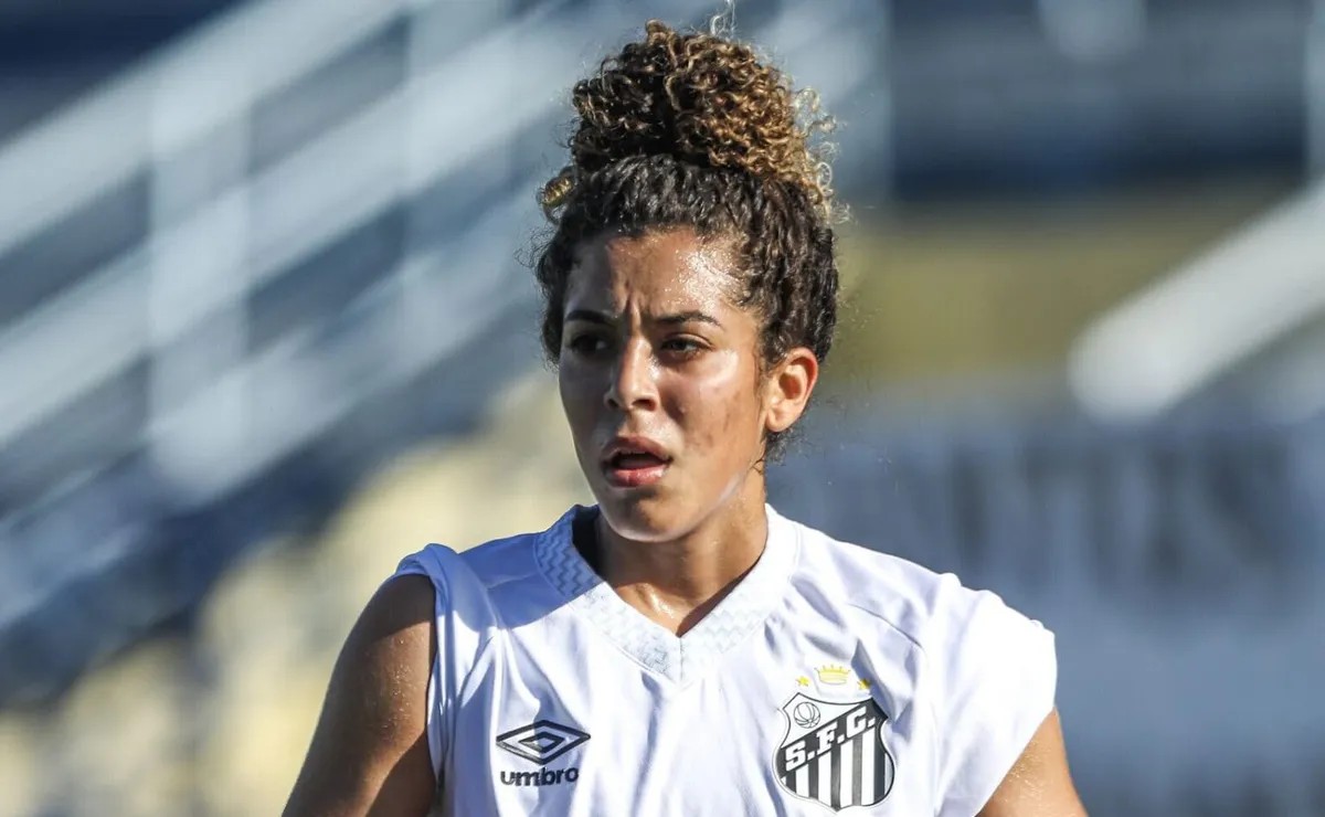 Santos confirma retorno antecipado de Leandra após desistência de empréstimo pelo Mirassol