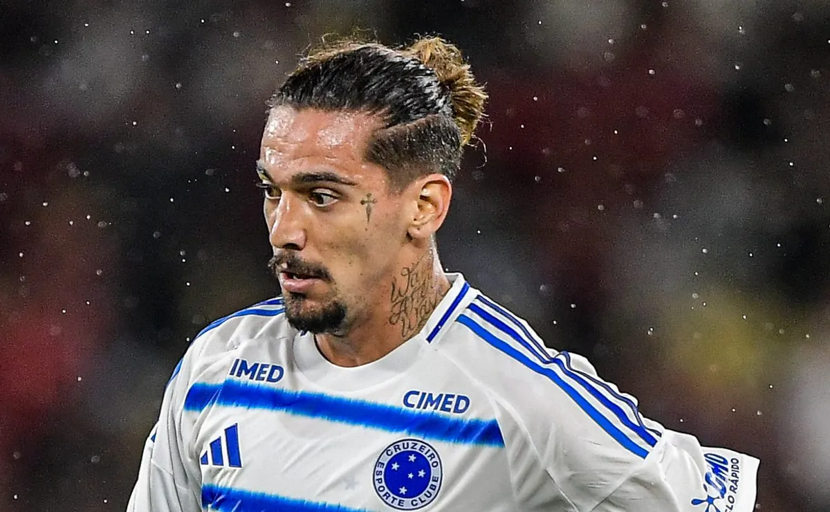 Samuel Venâncio expõe mais três saídas no Cruzeiro: Chico da Costa, Wanderson e Matheus Cunha