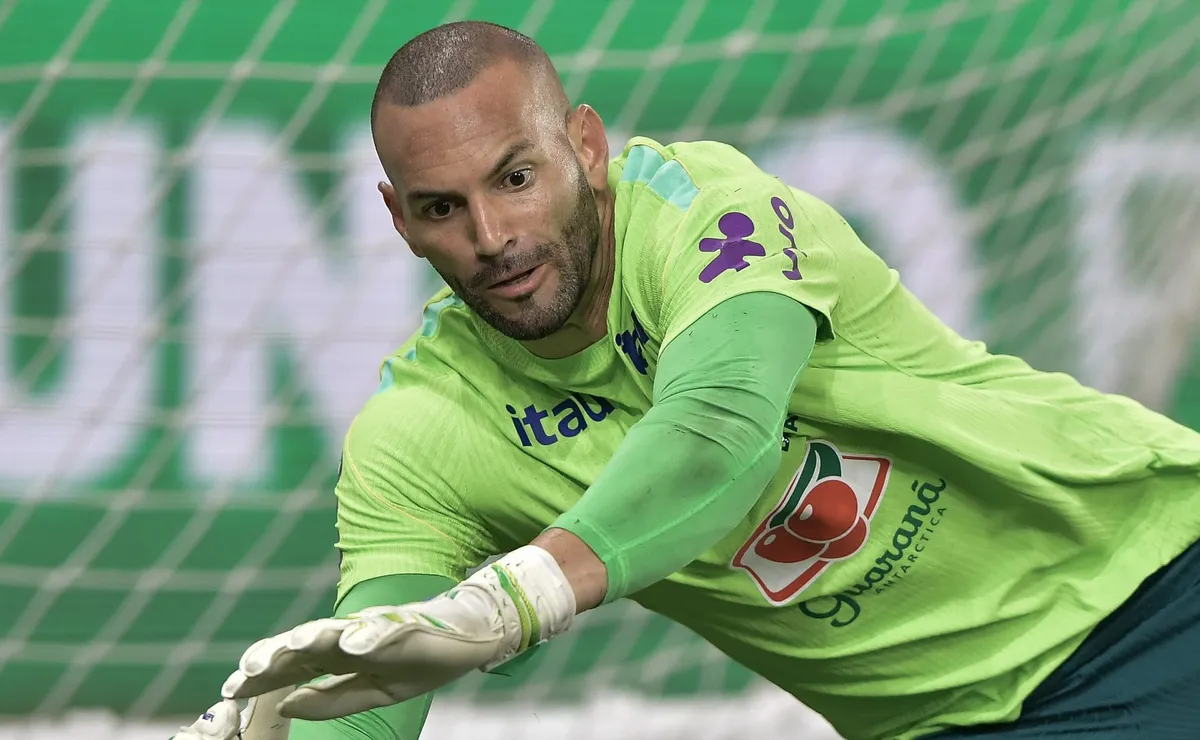 Após eliminação do Brasil, Weverton se reapresentará ao Grêmio na próxima segunda-feira (13)