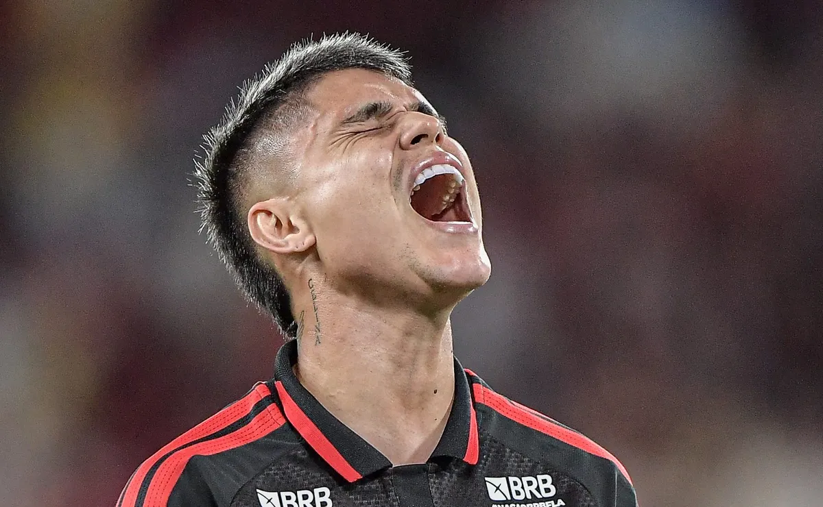 Flamengo desiste de venda, permanece com Luiz Araújo e frustra Atlético e Cruzeiro