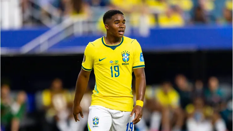 Endrick em partida pela Seleção Brasileira