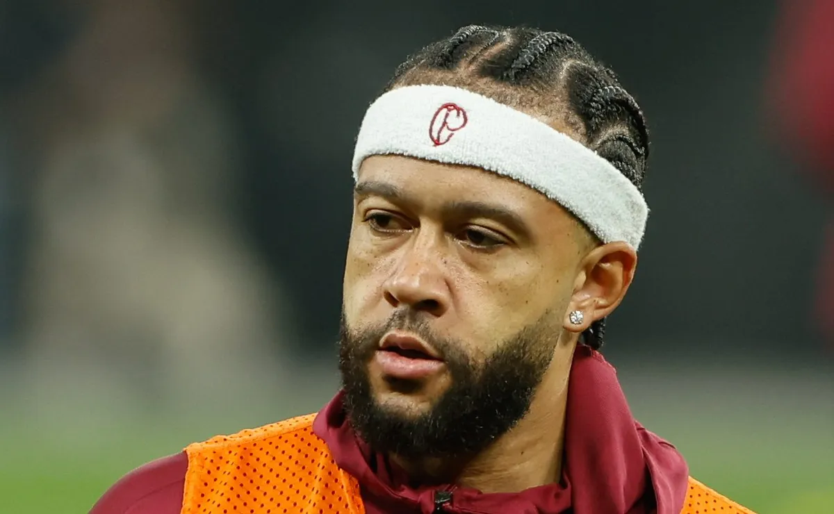 Corinthians faz lista de nomes para substituir Depay e pode buscar medalhão que atua na Europa
