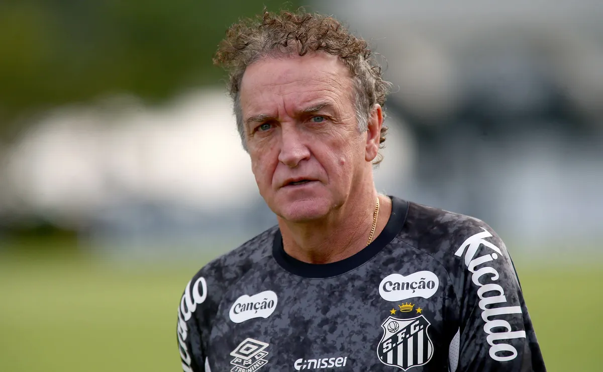 Santos sob nova ótica: Cuca testa variações táticas visando a temporada