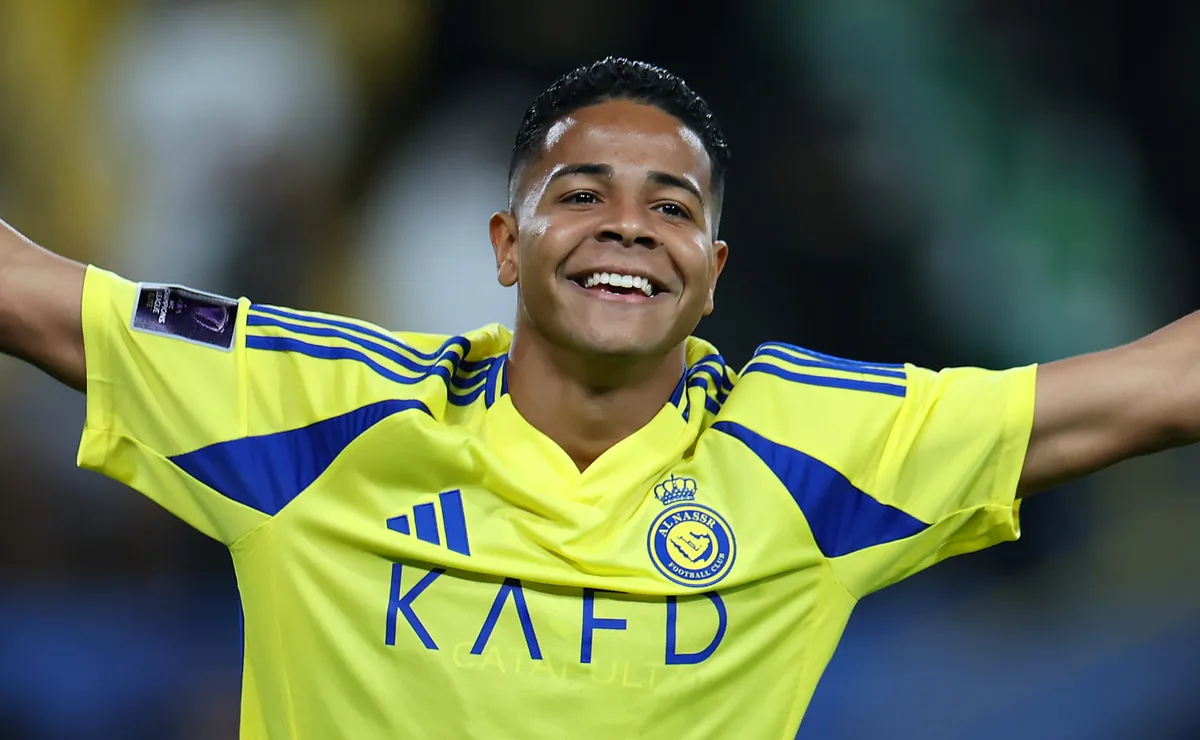 Wesley, ex-Corinthians, está de volta ao Brasil e vai jogar pelo Cruzeiro; acordo é sem nenhum custo