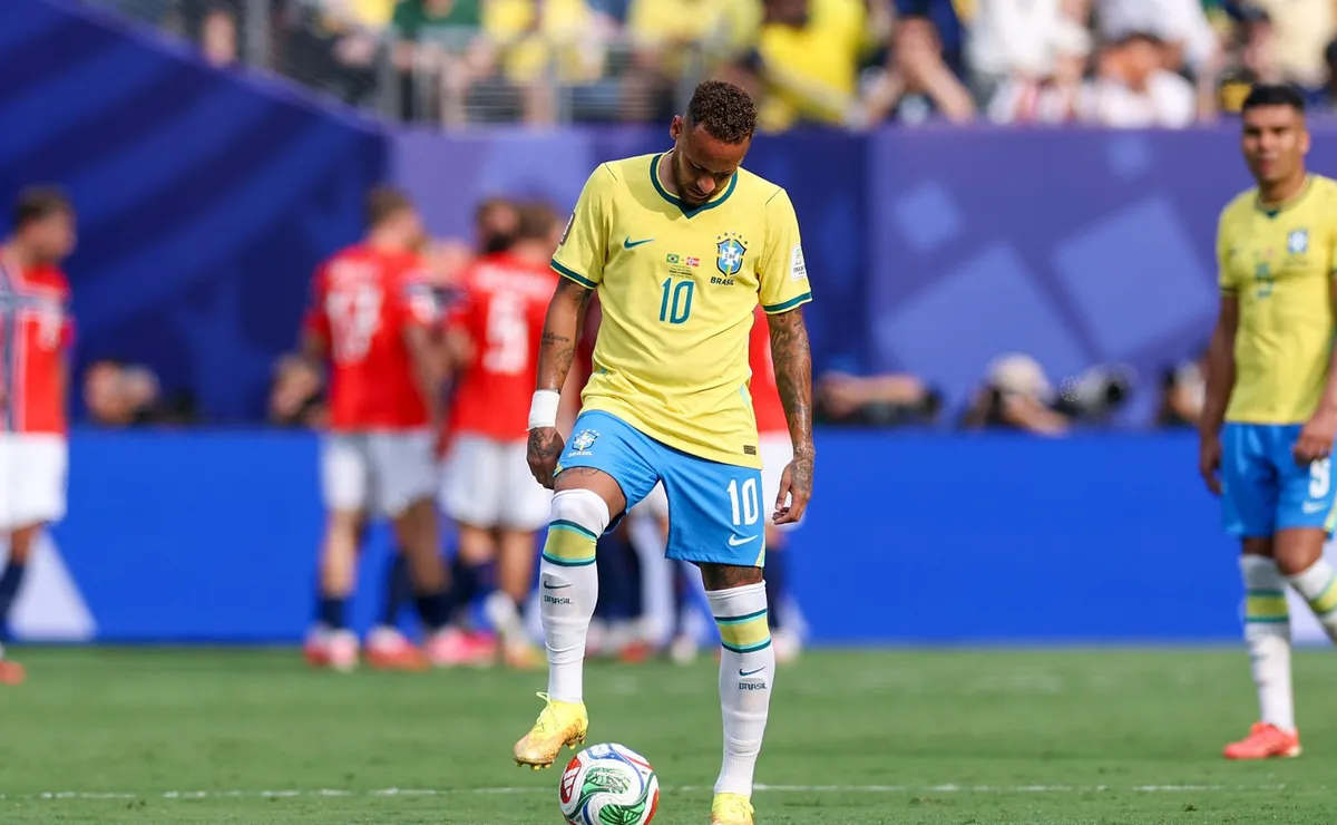 Brasil perde força em bola parada e repete problema que já aparecia em outras Copas