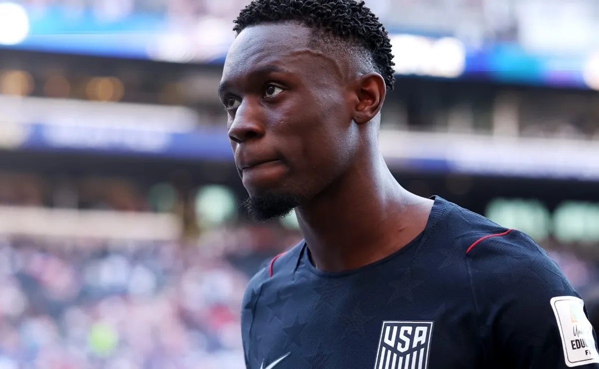Balogun desabafa após eliminação dos Estados Unidos na Copa do Mundo: “Quero pedir desculpas”